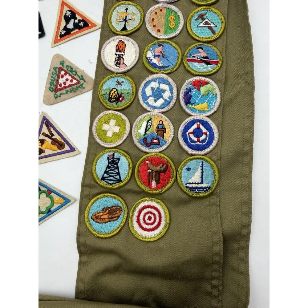 Vintage Girl Scouts Sash Merit Badges Pins Patches Large Mixed Scout Lot